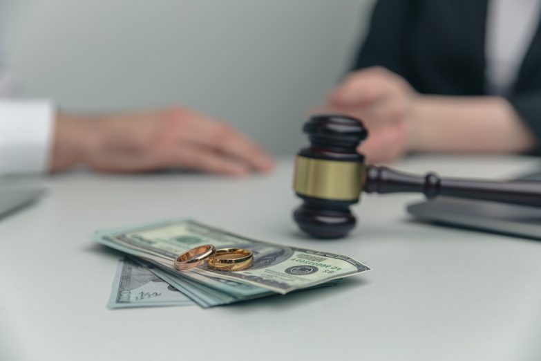 determine the cost of a divorce attorney